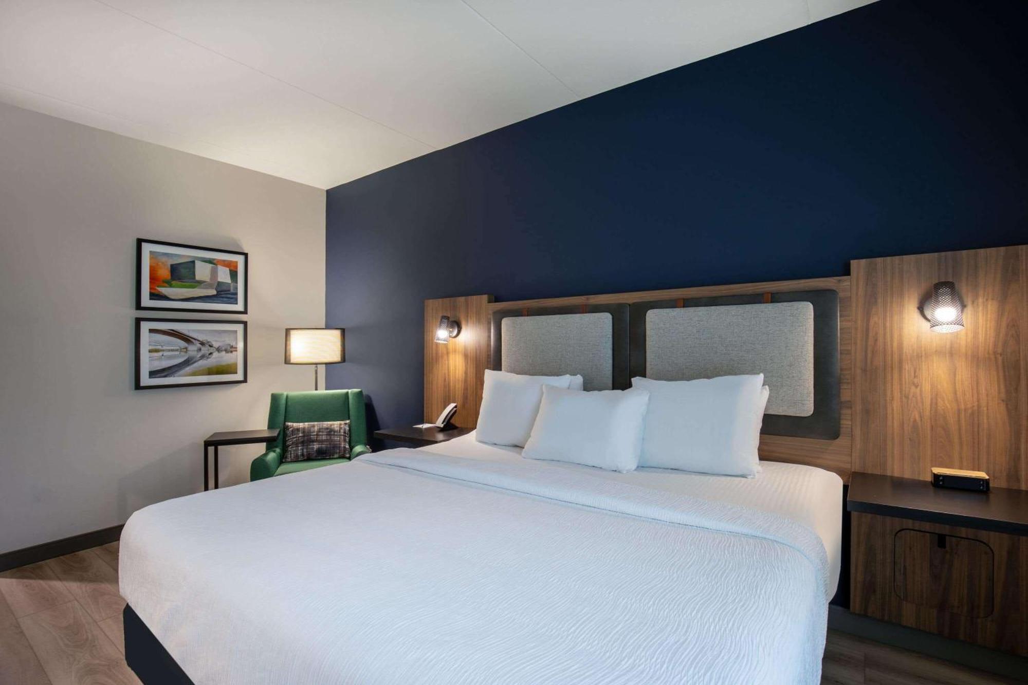 La Quinta Inn & Suites By Wyndham Chattanooga Downtown/South Exteriér fotografie
