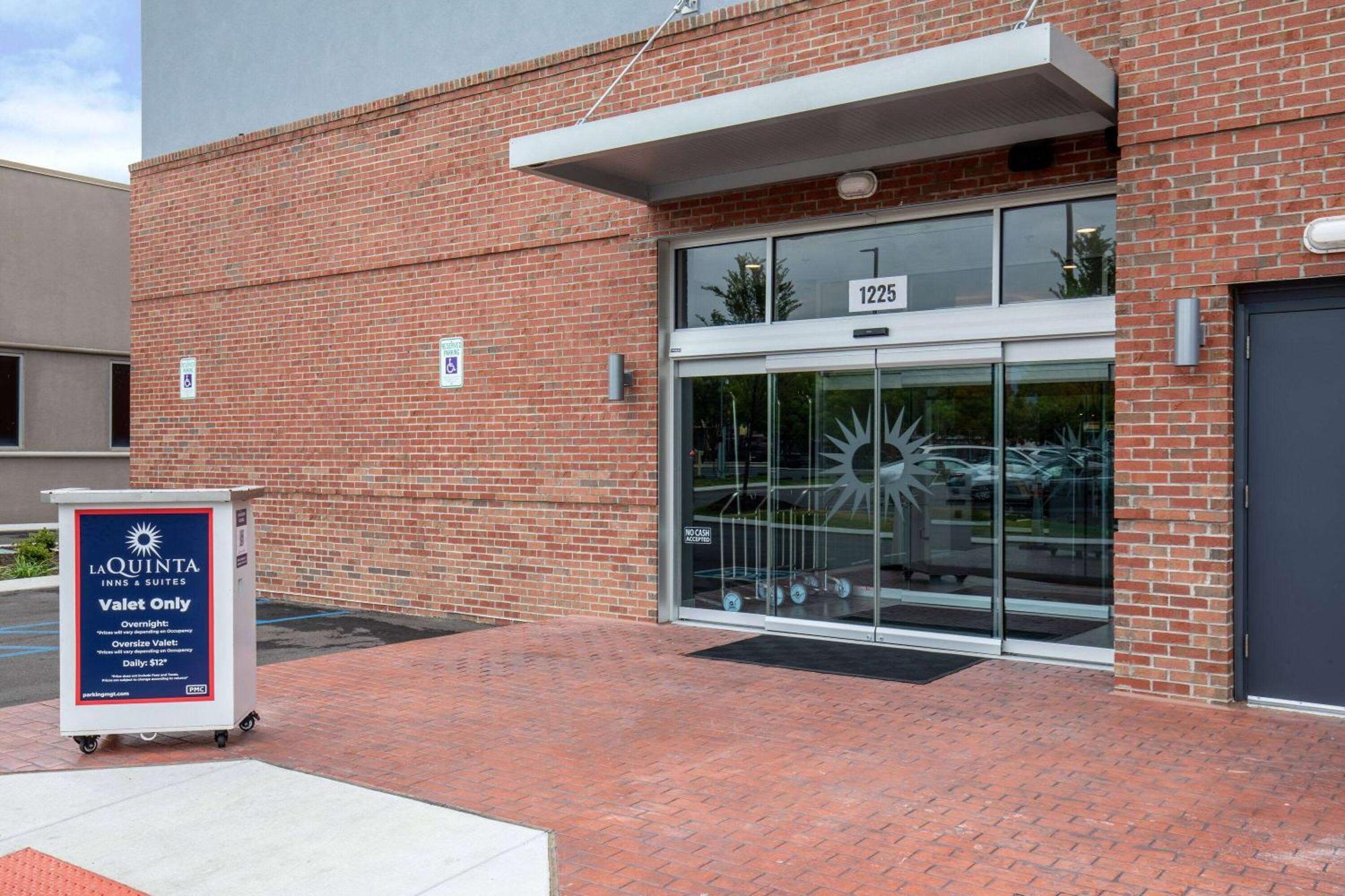 La Quinta Inn & Suites By Wyndham Chattanooga Downtown/South Exteriér fotografie